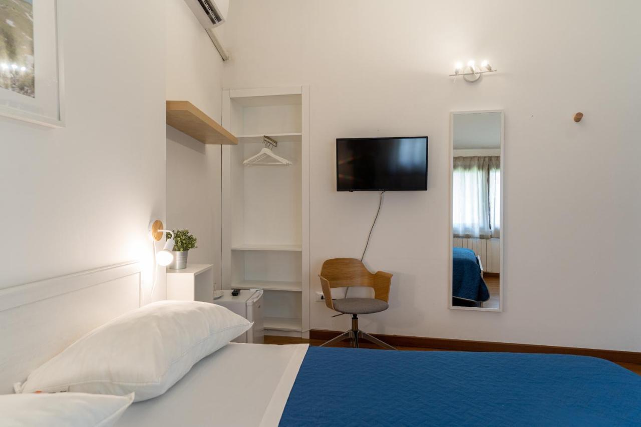 Casa Dell'Escursionista Bed & Breakfast Cerchiara di Calabria ภายนอก รูปภาพ